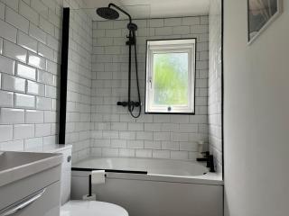 Trendy 4BR House - Nottingham Castle, Sherwood, Old Market Square, QMC & City Centre - Sleeps 8 - 5