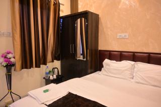 HOTEL SHRI RAGHAV JI INN guest house near Mandir Beniganj Road Ayodhya Dham - 1