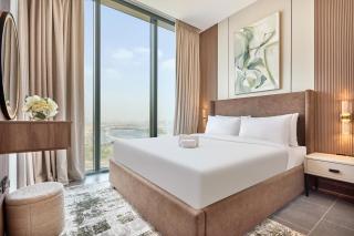 STAY BY LATINEM Luxury 1BR Plus Study Holiday Home CB 2808 Near Downtown - 4