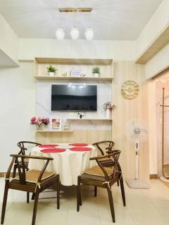 Cozy 1-Bedroom Retreat in Iloilo City with City Views - Molo - 8