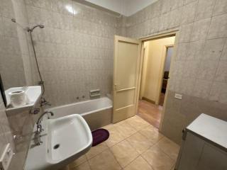 Prime location 2 bed rooms Apartment , near the Nile & Cairo Center - 4
