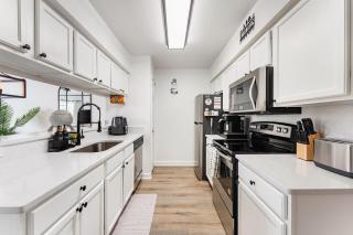 Magical 3BR Luxury Condo - 15 Mins to Disney - 2