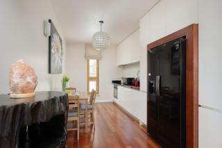 Stylish & Spacious Family Apartment with City Panorama View by Nocleg Renters - 7