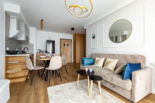 Kazimierza Wielkiego Soft Glam Apartment by BookingHost - 4
