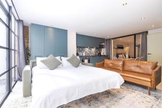 Hackney 1 Bed Garden Flat - 2