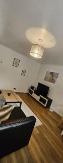 Elegant to classy newly refurbished near Windsor Maidenhead and Reading 20 minutes train to London with parking - Slough - 6