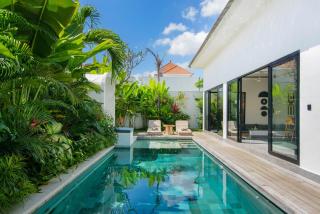 Stylish Tropical Villa - 2BR - 1