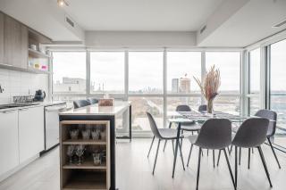 Panoramic view Condo 2 BR 2 BA Free parking - 5