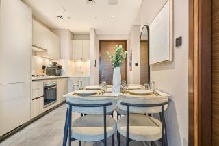 STAY BY LATINEM Luxury 1BR Holiday Home CB 0905 Near Burj Khalifa - 5