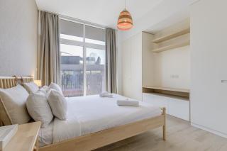 Stylish 2BR Apartment in Belgravia III A, JVC - Allsopp & Allsopp - 3