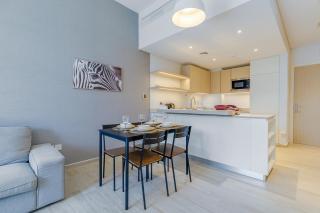 Stylish 2BR Apartment in Belgravia III A, JVC - Allsopp & Allsopp - 7
