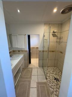 Silverlily Guesthouse - 9