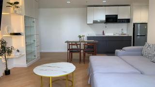Modern 59m Sukhumvit 1BR - 31st Floor Pool - Gym - 6