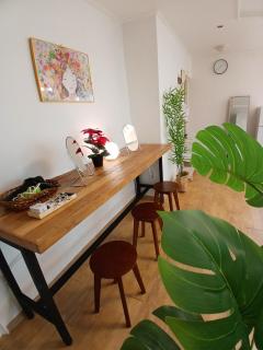 Hongdae 1 minute Hongik University Station 10 minutes Hongdae Street 5 minutes Spacious living room 141m2 Cozy space 2bathroom - 3