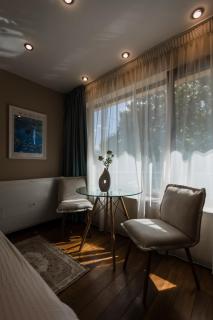 #Tiny Apartment with Terrace - 8