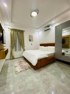 Zizi Stay - 3