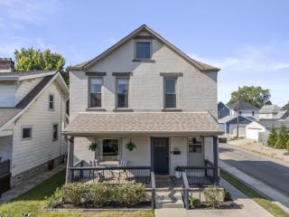 Hanford House w Hot Tub,Sauna,Bar - 9
