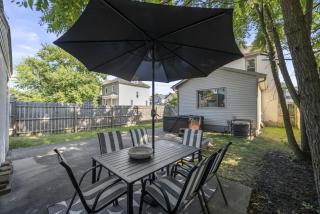 Hanford House w Hot Tub,Sauna,Bar - 6