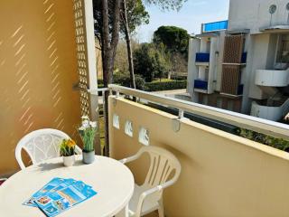 Flat 170mt from the sea - 2