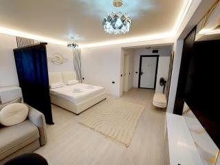 Mamaia Nord Front Sea View White Titanic - 3