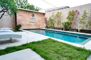 Balinese Guesthouse with Pool, Rooftop & Digital Nomad Ready - 6