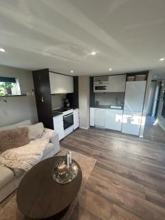 The Middle House - 0