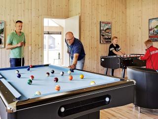 Luxury Pool Retreat by Sea - By Traum Ferienwohnungen - 1