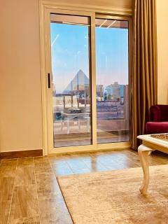 Pyramids moon view - Il Cairo - 2