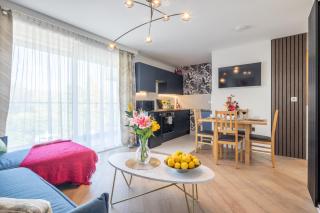 Trinity- New Modern Apartment with FREE on road parking - 7