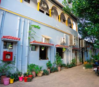 Utsav Hotels and Banquets Bolpur - 8