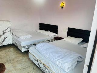 vivekanand p guest house - 6