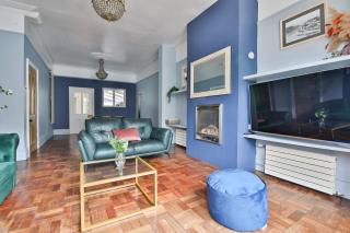 Elegant Victorian Home with Pool Table & Parking - 2
