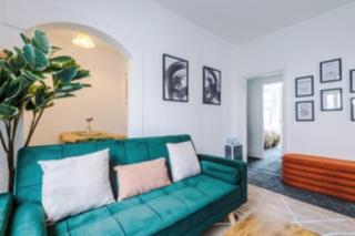2 Bed apartment, sleeps up to 5 - 9