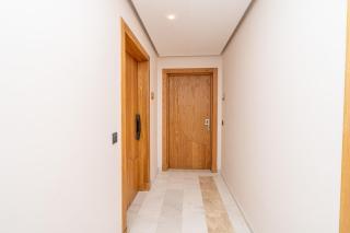 uxury Apartment Near TGV Station & Seaside - 3