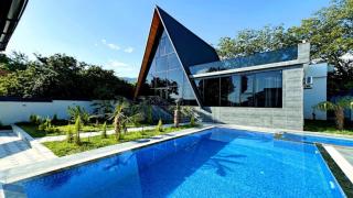 SS Mountain A-Frame Villa - 8