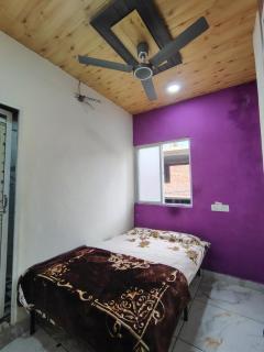 Jay shree Kedar room - 1