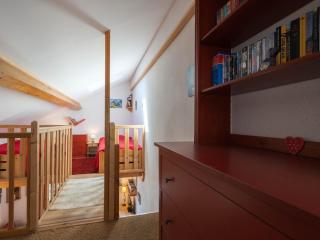 Studio mezzanine 6 personnes, balcon, casier à skis - FR-1-263-140 - 3