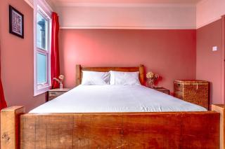 Family Home by Victoria Park, Garden, Free Parking - 3