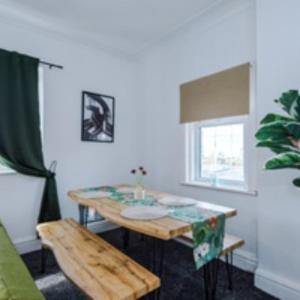 2 Bed Apartment ,Sea Views - 4