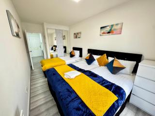 Riverview Stunning Apartment 3Bedroom, 2Bathroom, Balcony, Parking - 0