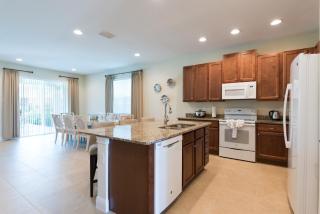 Welcoming Home With Private Pool Near Disney With Waterpark & Resort Access At Encore Resort - 761La - 2