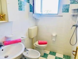 Tiny house with private garden - 2