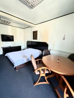 Tasino Apartments-Free Parking - 3