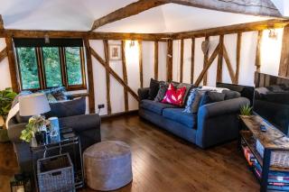 Historic Luxury 18th C Listed Barn Apartment - 9
