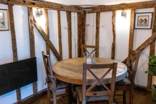 Historic Luxury 18th C Listed Barn Apartment - 3