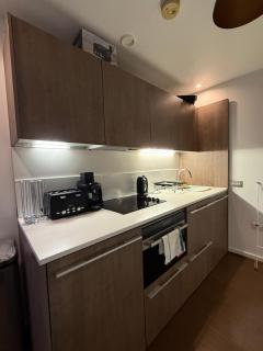 Spacious 3-BR Apt in Central, Birmingham - Birmingham - 4
