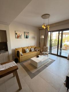 ElGouna, Elegant 1Bedroom, private patio in Fanadir Marina - 9