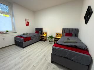 Serviceroom24 - Apartment 1 in Oberhausen WLAN - Smart-TV - 24-7 Check-in und Küche - 3