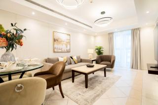 Charming 1br With Sea & City Views - 4