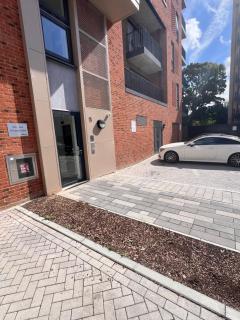 New Built 3 Bedroom in Dartford City Center - 1